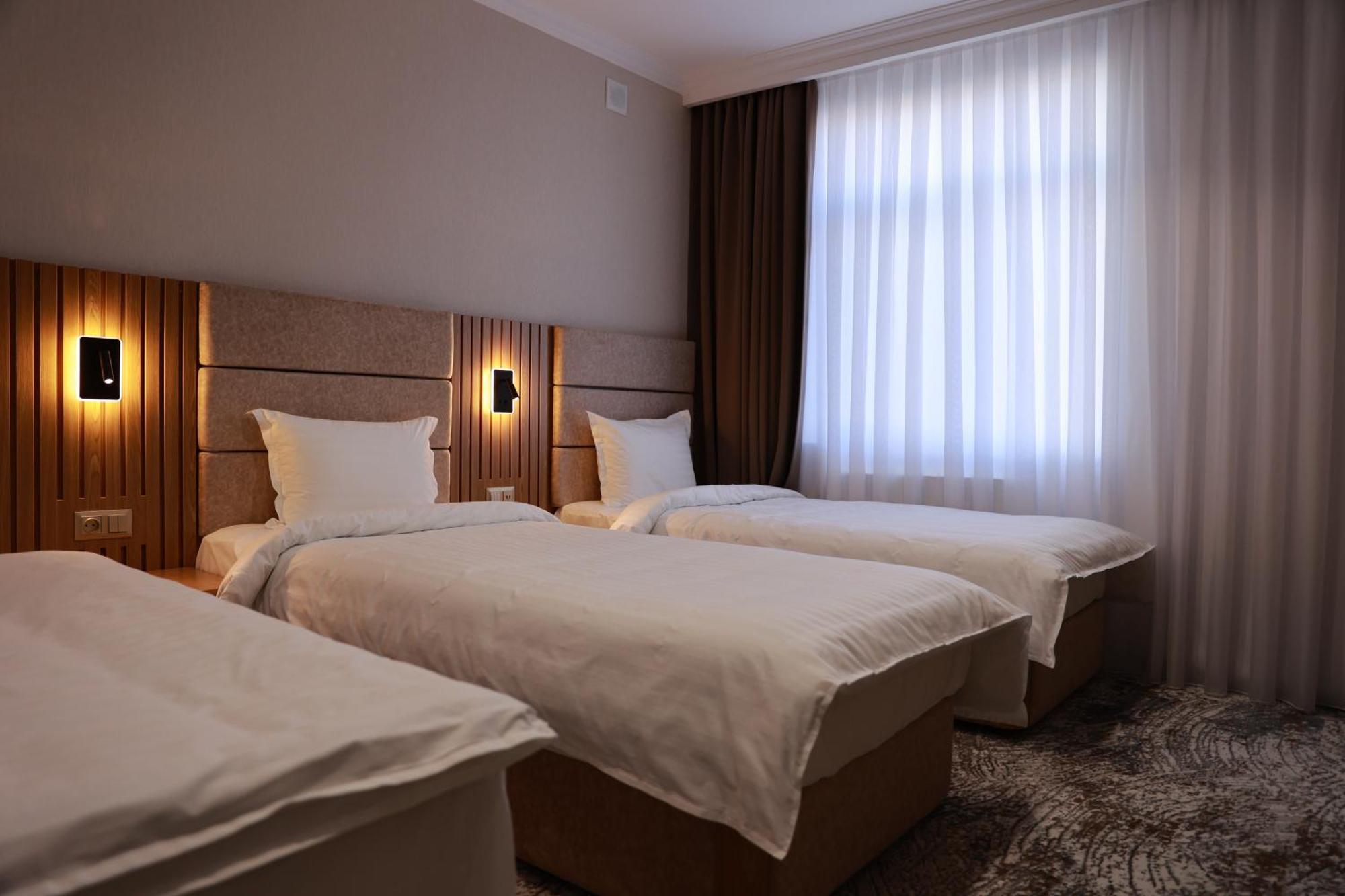Damir Hotel 누쿠스 외부 사진