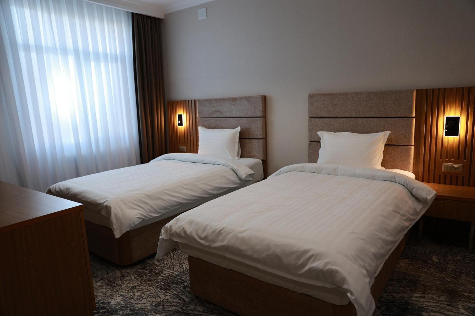 Damir Hotel 누쿠스 외부 사진