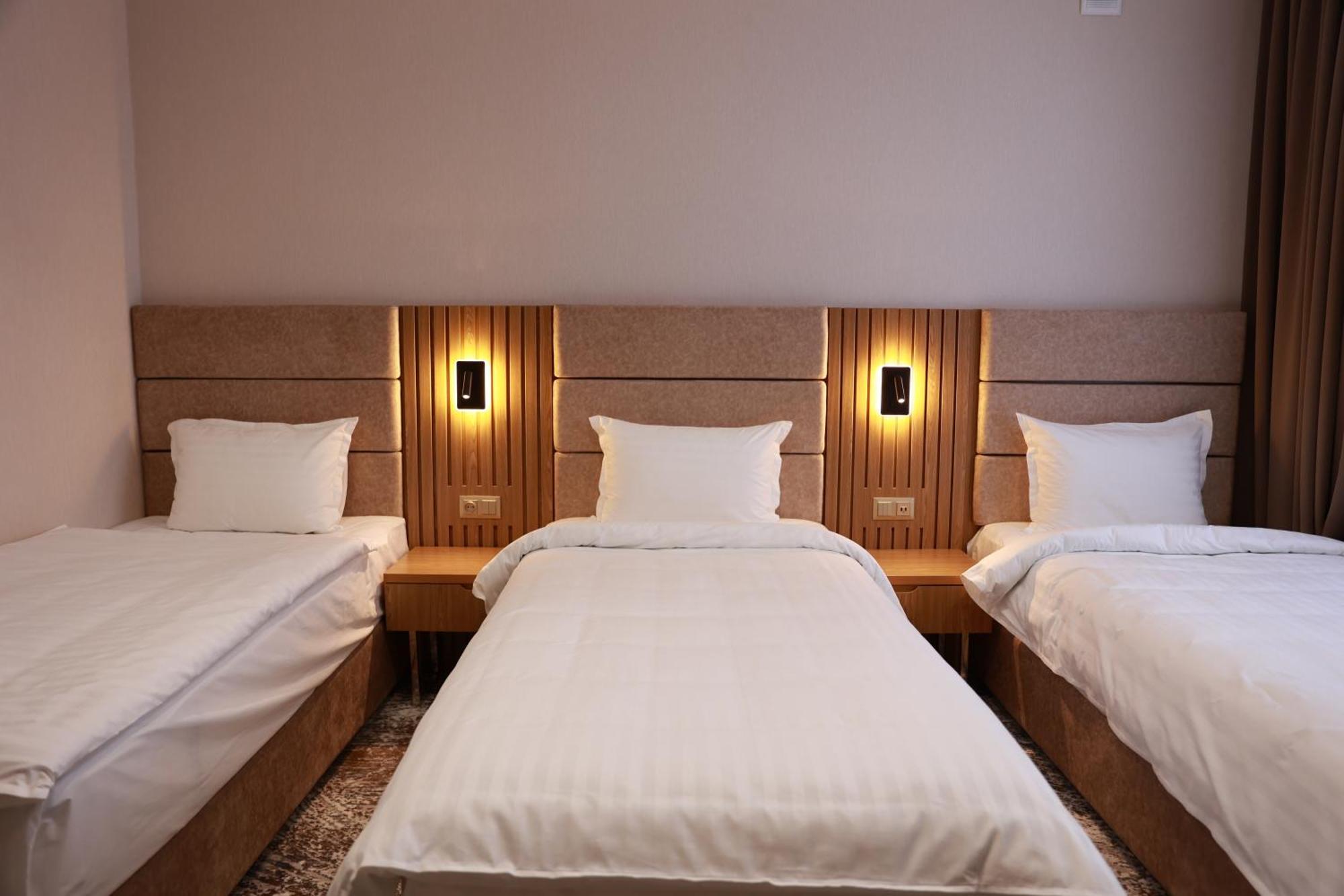Damir Hotel 누쿠스 외부 사진
